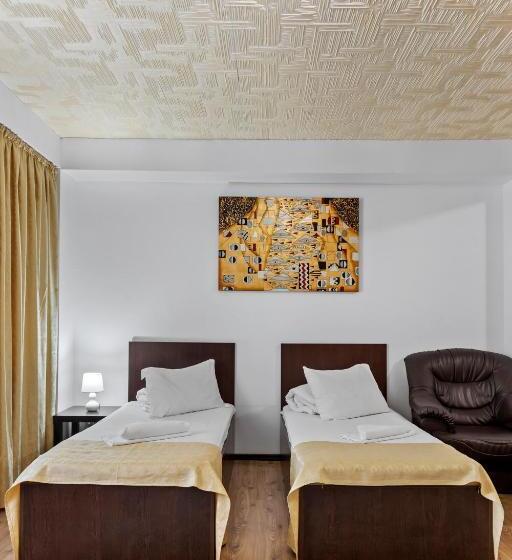 سوییت, Charter Otopeni