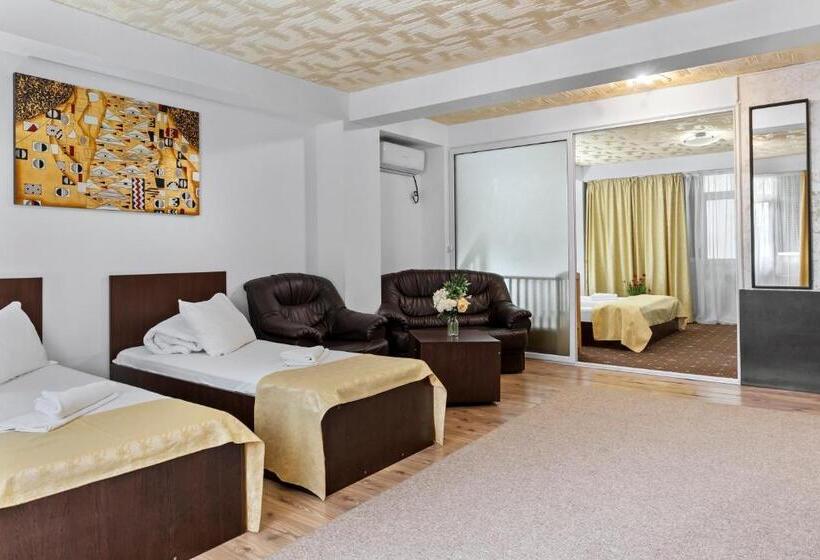 سوییت, Charter Otopeni