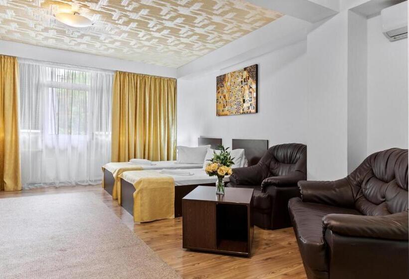 سوییت, Charter Otopeni