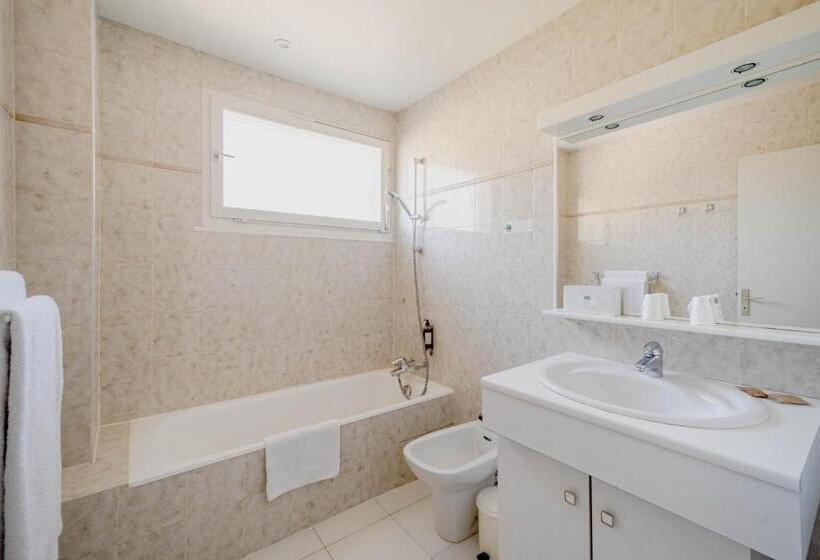 غرفة قياسية, Du Lac