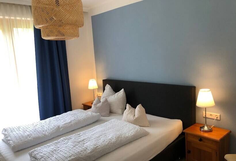 سوئیت خانواده 2 خوابه, Berghof