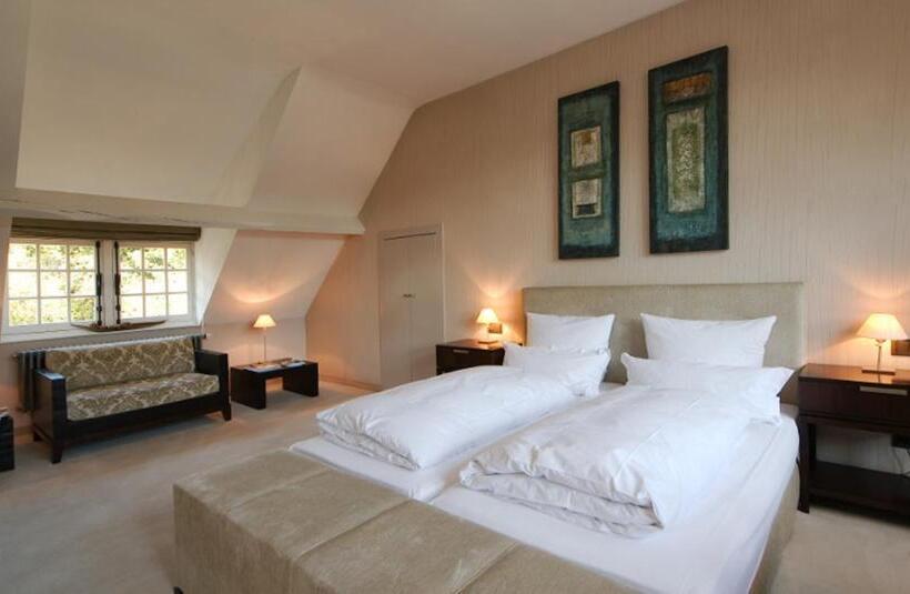 سوییت, Manoir De Lébioles