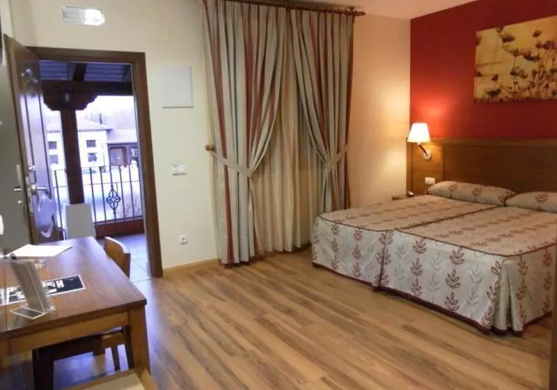 Standard Yhden Hengen Huone, Milagros Rio Riaza