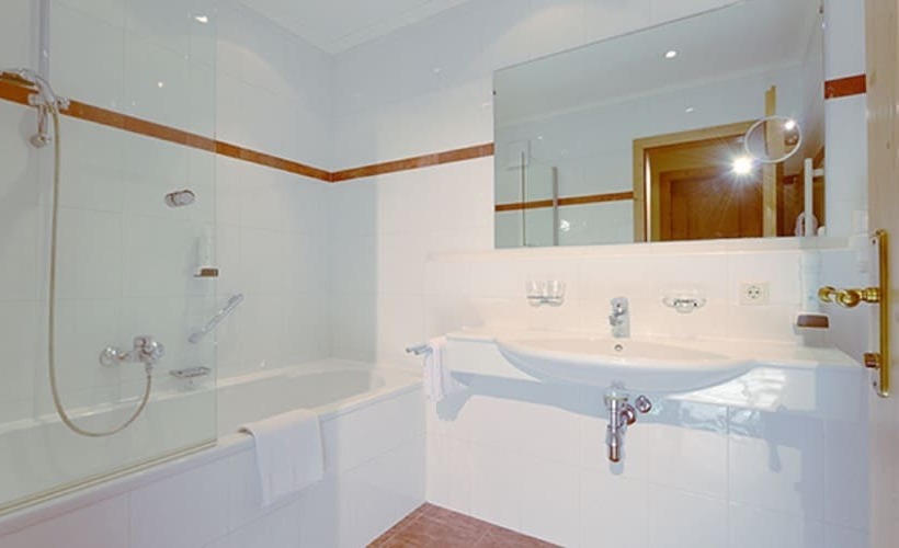 Номер Superior, Neue Post