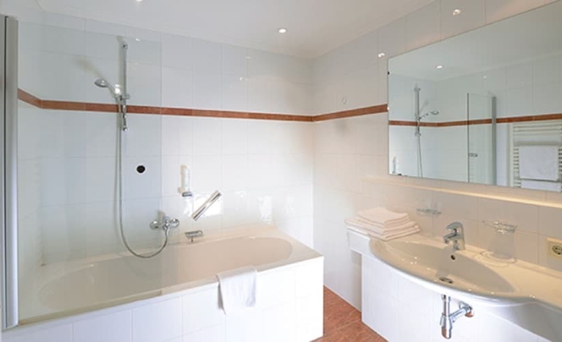 Номер Комфорт, Neue Post