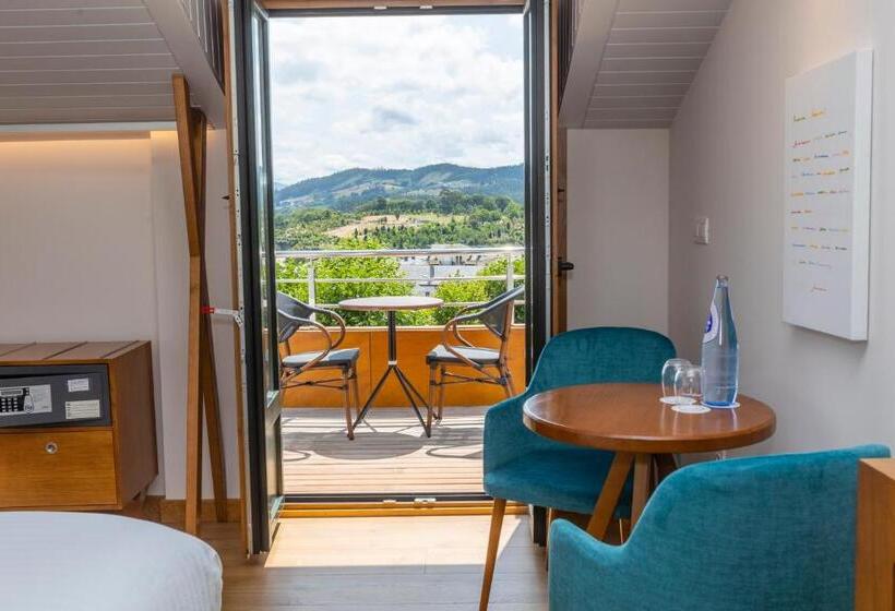 Superior Room with Terrace, O Cabazo