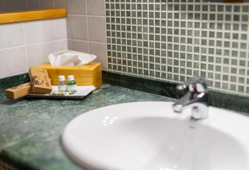 庭の見えるバルコニー月スタンダードルーム, O Cabazo