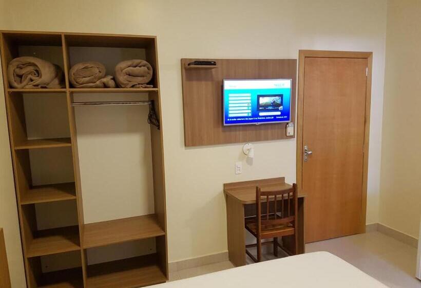 اتاق استاندارد یک نفره, Oft Place