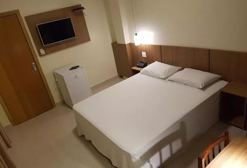 اتاق استاندارد یک نفره, Oft Place