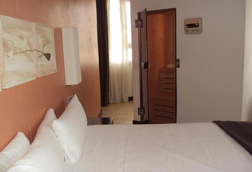 غرفة قياسية فردية, Puerta De Ocaña