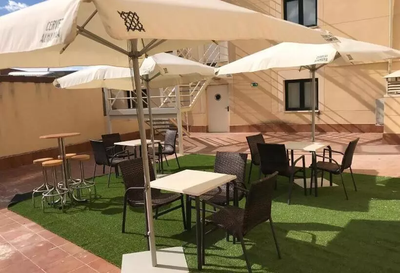 اتاق استاندارد برای معلولان, Puerta De Ocaña