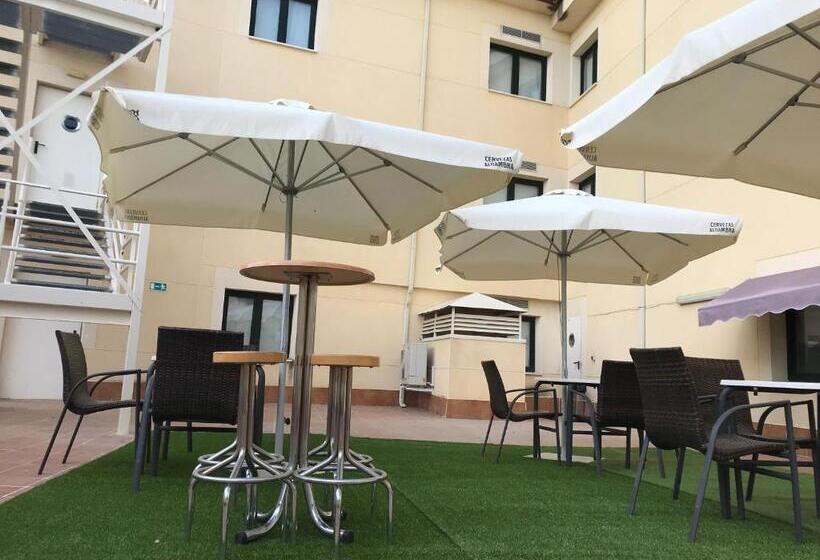 غرفة قياسية, Puerta De Ocaña