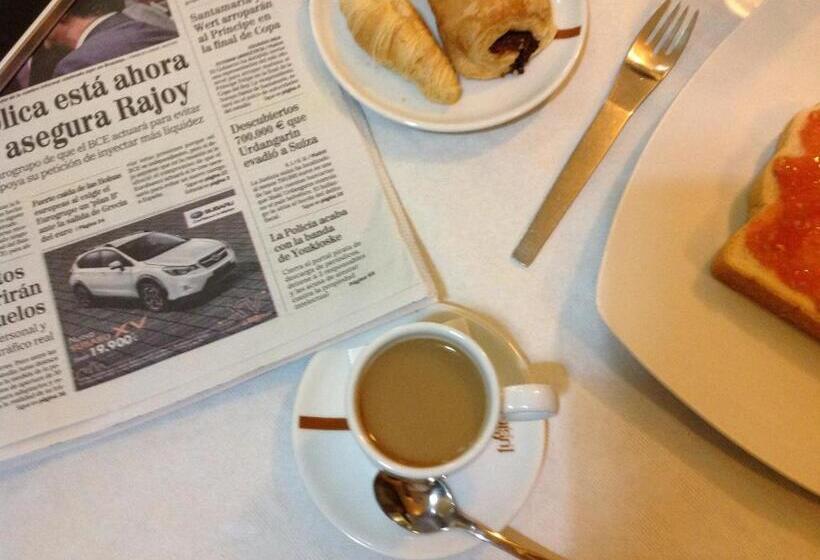 غرفة قياسية, Puerta De Ocaña