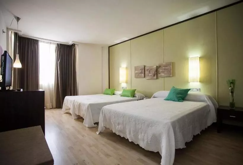اتاق استاندارد چهار تخته, Puerta De Ocaña