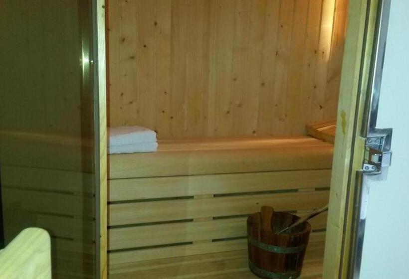 غرفة قياسية, Puerta De Ocaña