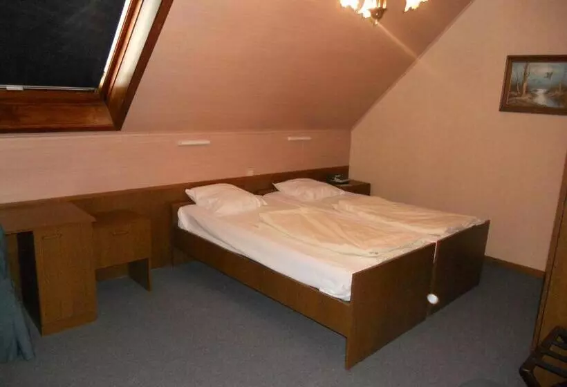 Standard-huone, Ten Putte