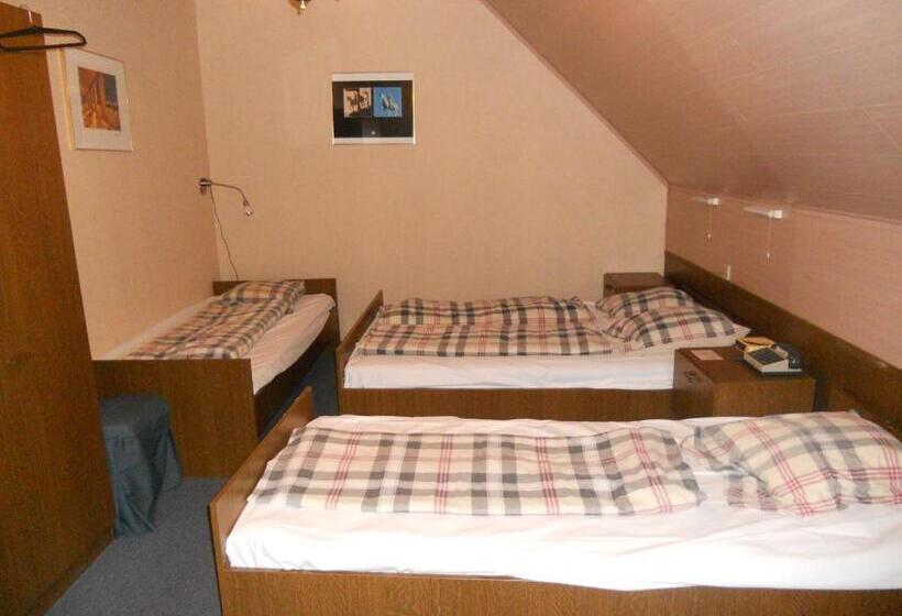 4인용 스탠다드 룸, Ten Putte