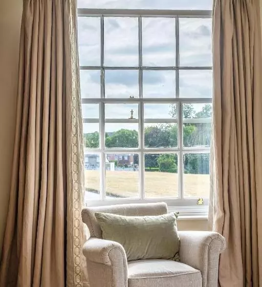 Deluxe Room, The Black Lion, Long Melford