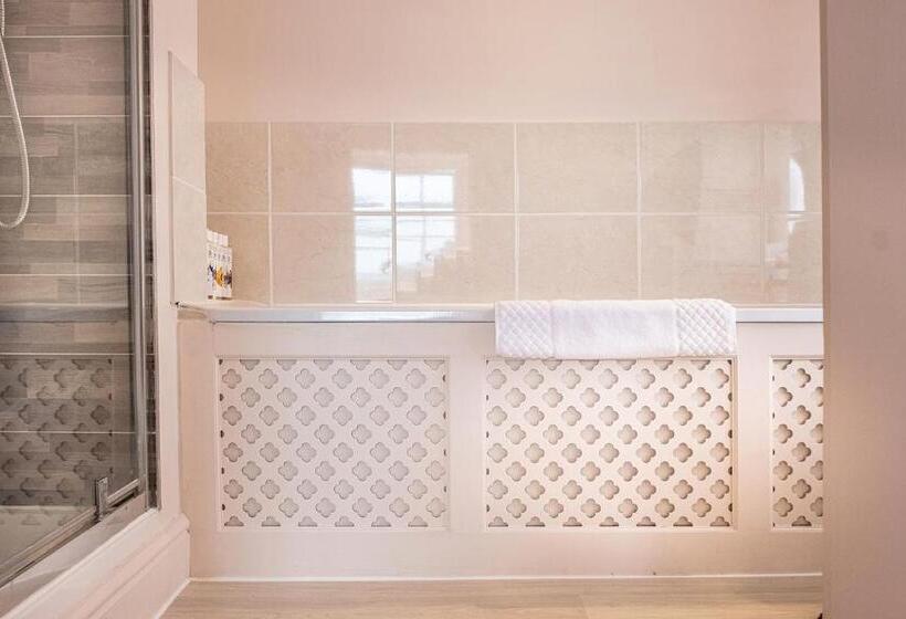 غرفة ديلوكس, The Black Lion, Long Melford