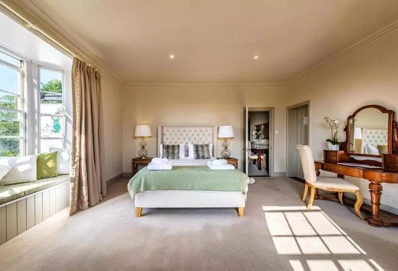 Deluxe Suite, The Black Lion, Long Melford