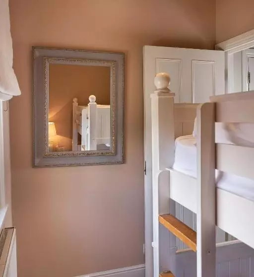 Deluxe Family Room, The Black Lion, Long Melford