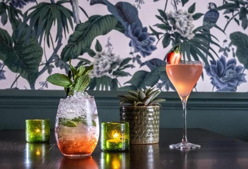 غرفة قياسية, The Black Lion, Long Melford