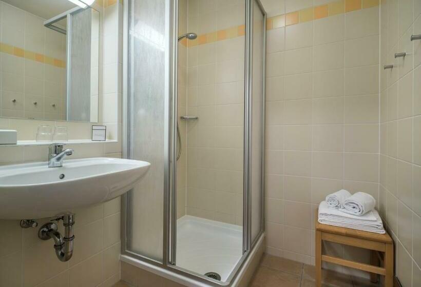 Номер Стандарт, Jufa Hotel Schwarzwald