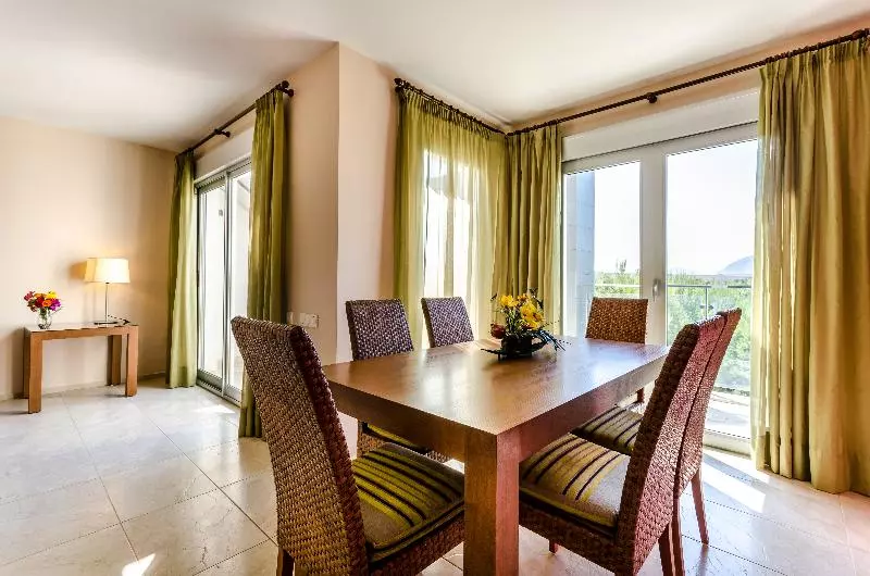آپارتمان 2 خوابه, El Plantio Golf Resort