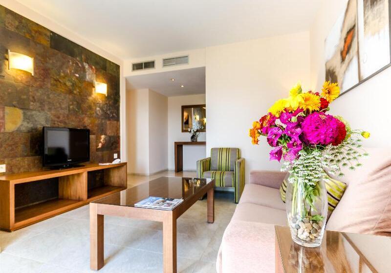 침실 2개 아파트, El Plantio Golf Resort