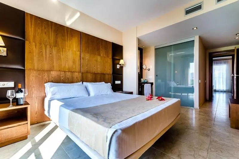 اتاق استاندارد, El Plantio Golf Resort