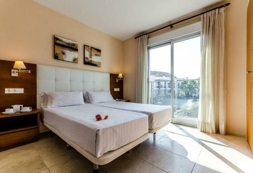 Apartamento Familiar, El Plantio Golf Resort