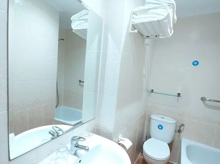 اتاق استاندارد, Hostal Las Fuentes
