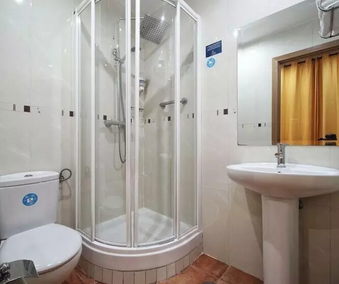 اتاق اکونومی, Hostal Las Fuentes