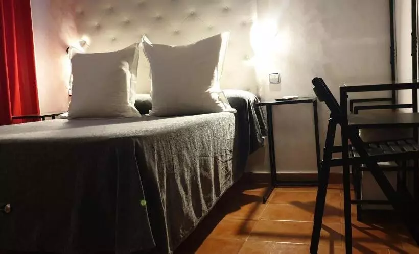اتاق استاندارد, Hostal Las Fuentes