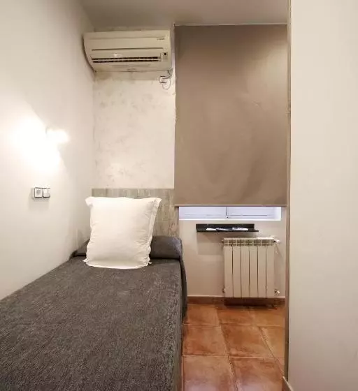 اتاق عادی یک تخته, Hostal Las Fuentes