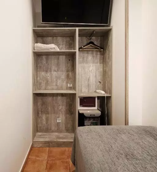 اتاق عادی یک تخته, Hostal Las Fuentes