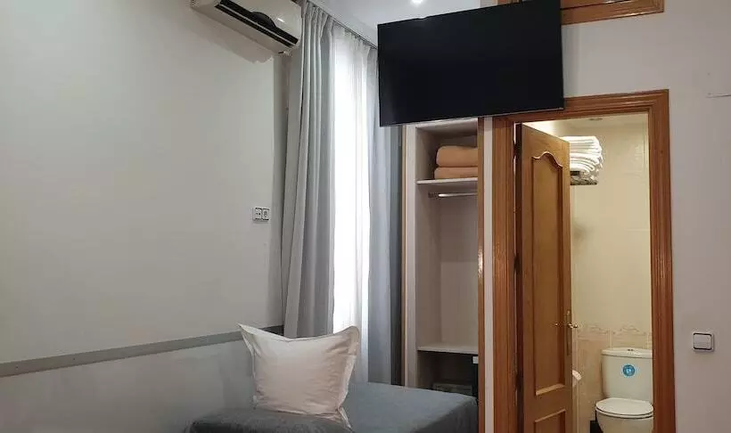 اتاق خانوادگی, Hostal Las Fuentes