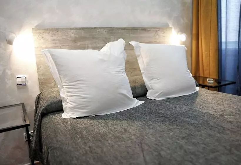اتاق راحتی, Hostal Las Fuentes