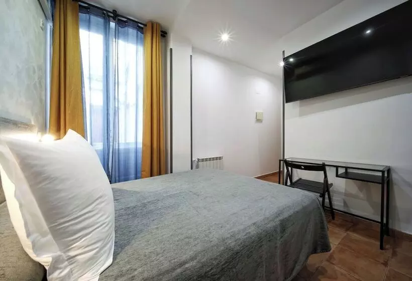اتاق راحتی, Hostal Las Fuentes
