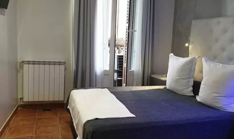 اتاق سوپریور, Hostal Las Fuentes