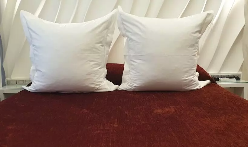 اتاق اکونومی, Hostal Las Fuentes