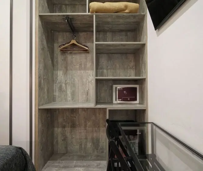 اتاق راحتی, Hostal Las Fuentes