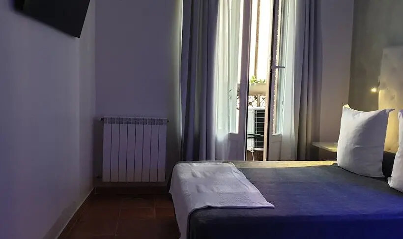 اتاق سوپریور, Hostal Las Fuentes