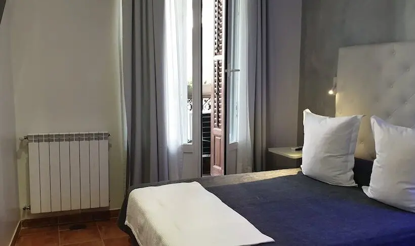 اتاق سوپریور, Hostal Las Fuentes
