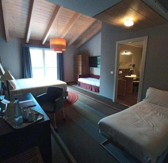 חדר משפחתי, Admiral Park