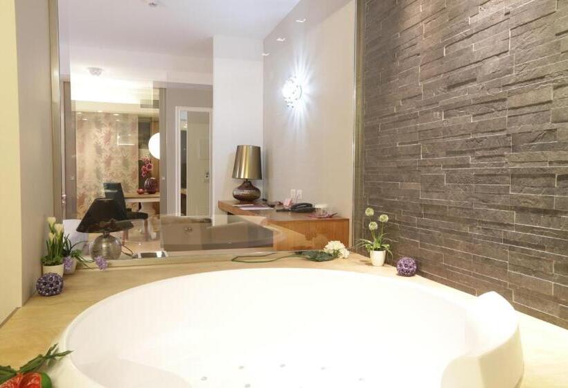 סוויטה, Admiral Park