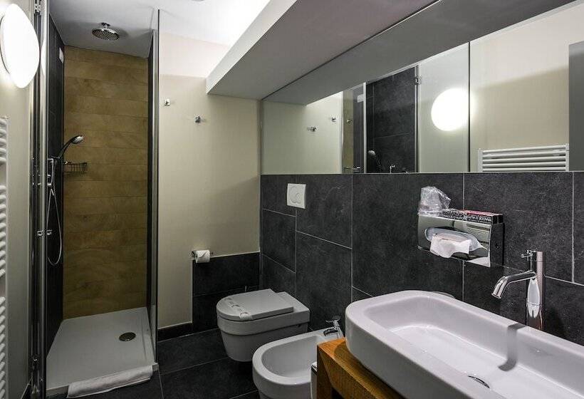 סוויטה, Admiral Park