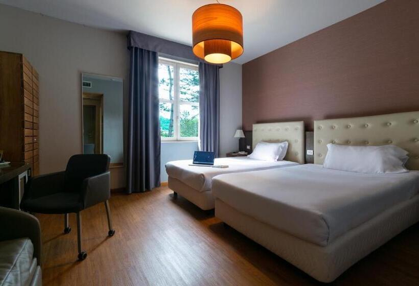 חדר סטנדרט, Admiral Park