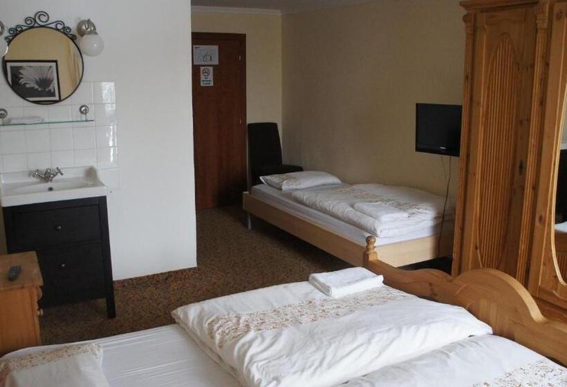 غرفة قياسية ثلاثية مزودة بشرفة, Blue Mountain