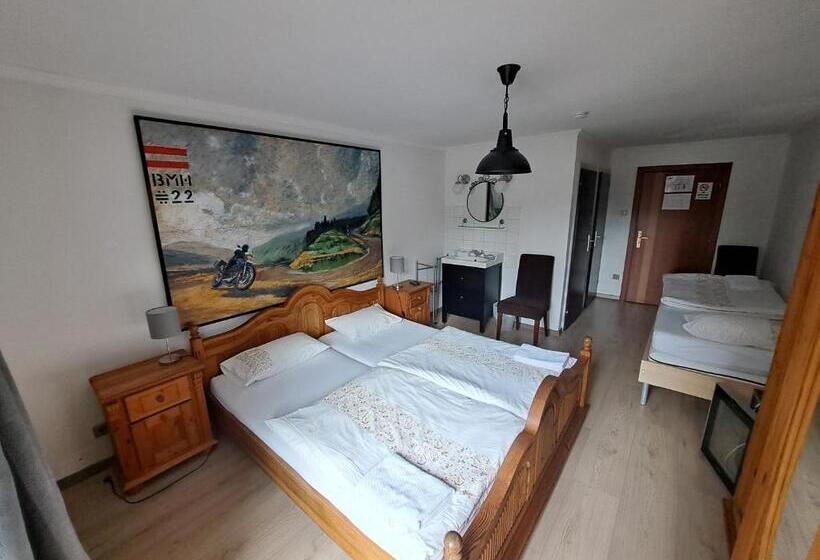 غرفة قياسية ثلاثية مزودة بشرفة, Blue Mountain